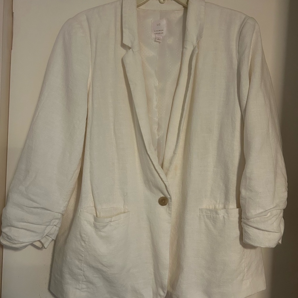 LC Lauren Conrad Cream Blazer with 3/4 Sleeves